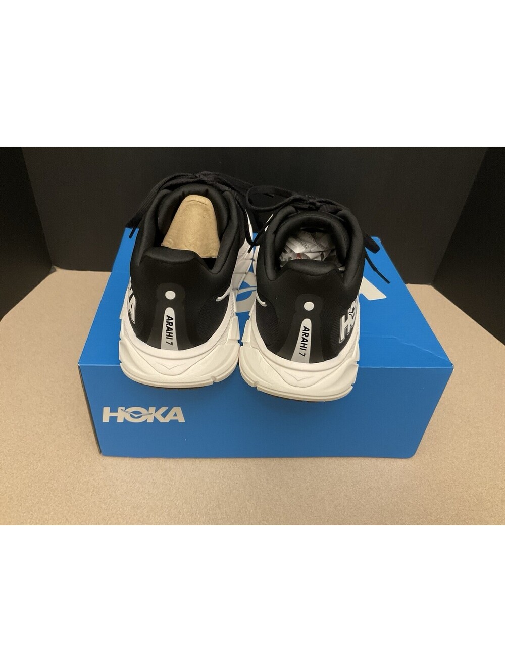 New! Mens Hoka One One ARAHI 7 Black/White Athletic Shoes. Size 9.5D. Nice Shoes - Picture 7 of 9